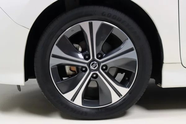 Nissan Leaf 40 kWh TEKNA 6