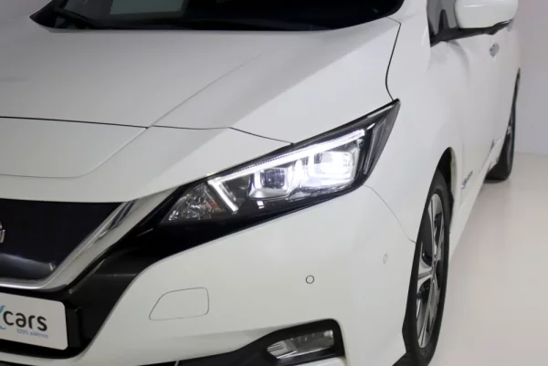 Nissan Leaf 40 kWh TEKNA 12