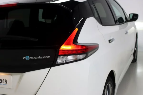 Nissan Leaf 40 kWh TEKNA 14