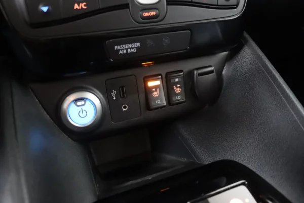 Nissan Leaf 40 kWh TEKNA 23