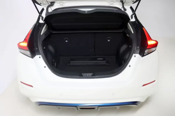Nissan Leaf 40 kWh TEKNA 36
