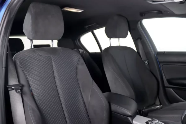 BMW 118 d Pack M Auto 21