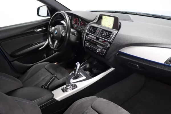 BMW 118 d Pack M Auto 22