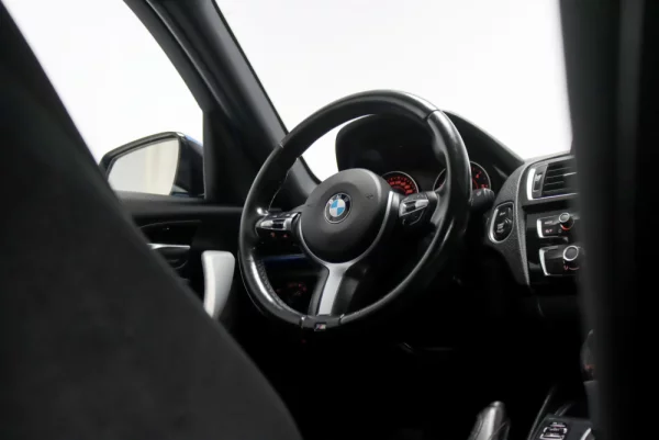 BMW 118 d Pack M Auto 30
