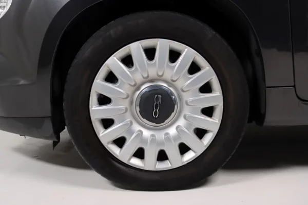 Fiat 500L 1.3 MJ Urban 9