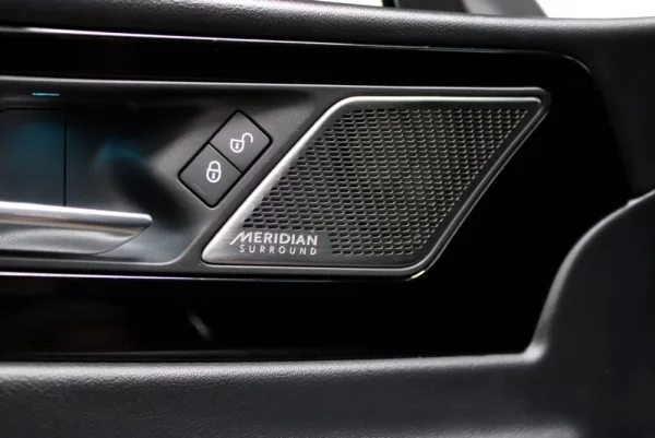 Jaguar XE D180 Aut. R-Dynamic S 15