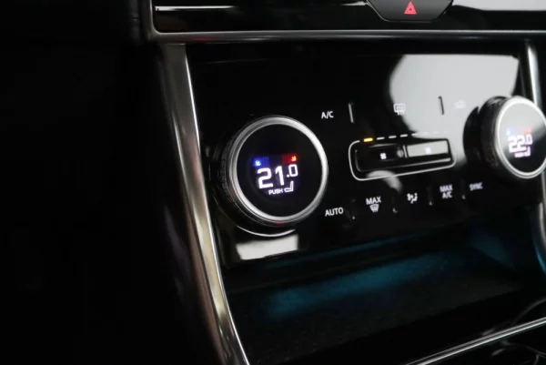 Jaguar XE D180 Aut. R-Dynamic S 20