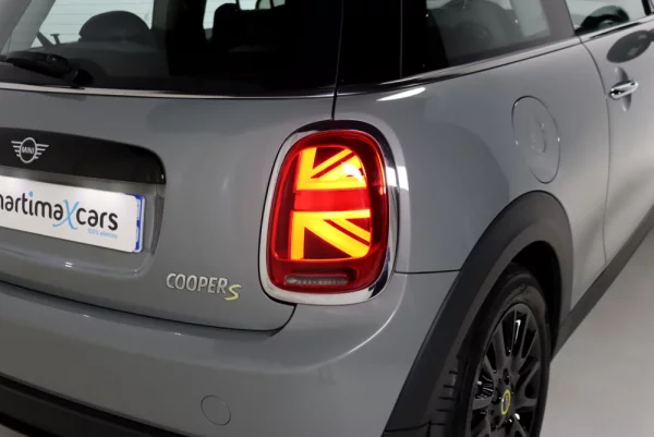 MINI 3 Portas Cooper SE 15