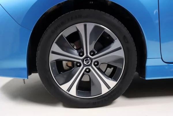 Nissan Leaf 40 kWh TEKNA 9