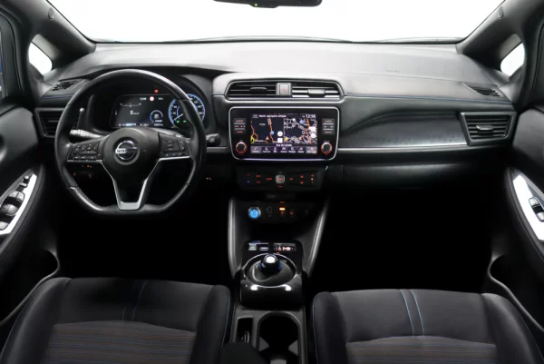 Nissan Leaf 40 kWh TEKNA 29