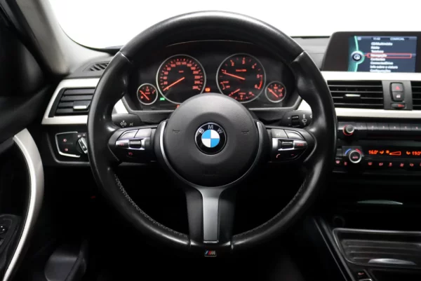 BMW 318 d Touring 15