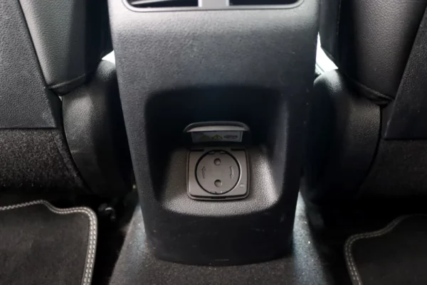 Kia e-Niro 64kWh 28