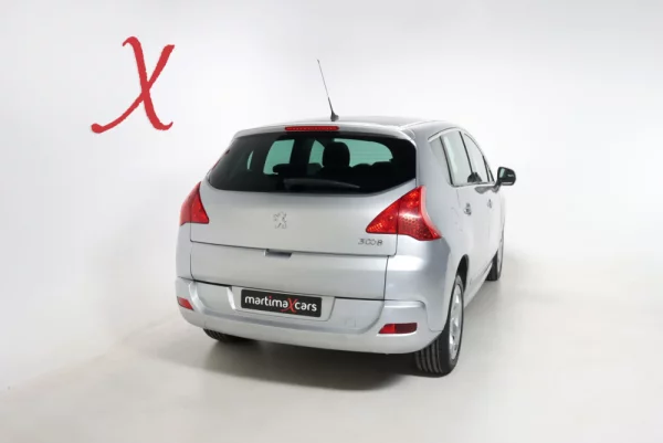 Peugeot 3008 1.6 HDi Allure 5
