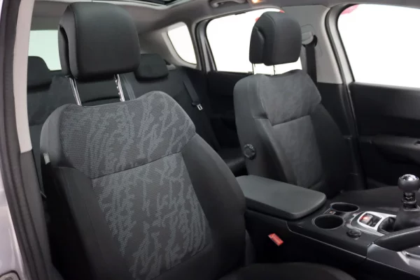 Peugeot 3008 1.6 HDi Allure 15