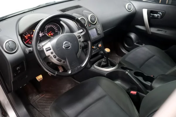 Nissan Qashqai +2 1.5 dCi Tekna Premium 18 12