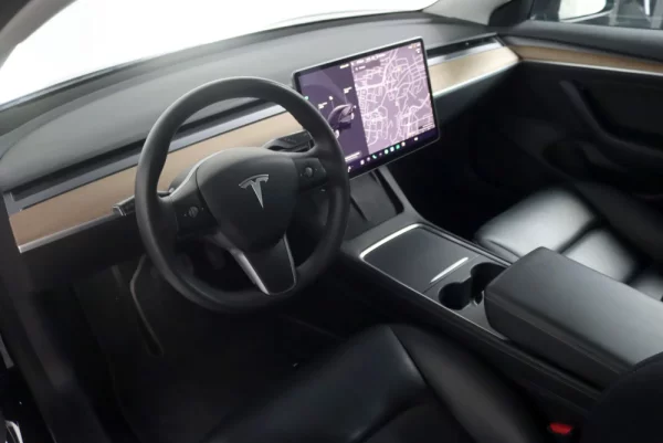 Tesla Model 3 Long Range AWD Dual Motor 21