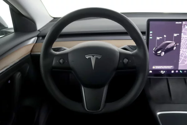Tesla Model 3 Long Range AWD Dual Motor 24