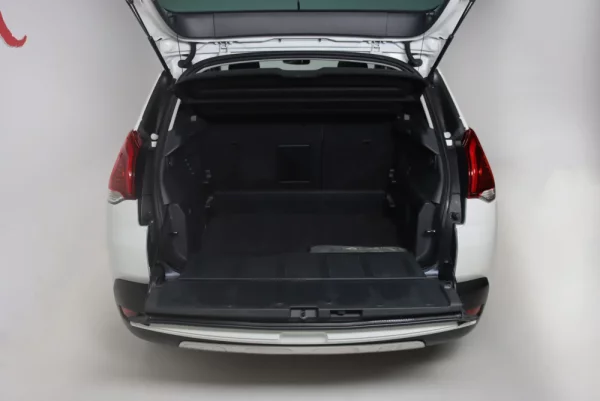 Peugeot 3008 1.6 BlueHDi Style EAT6 8