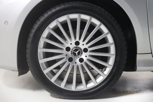 Mercedes-Benz B 180 CDi 6