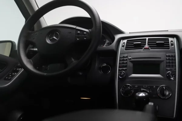 Mercedes-Benz B 180 CDi 9
