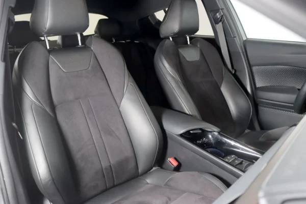 Toyota C-HR 1.8 Hybrid Exclusive 10