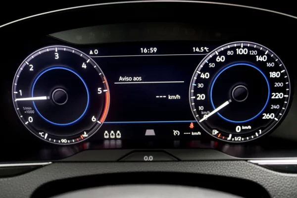 Volkswagen Passat 2.0 TDI Highline 16