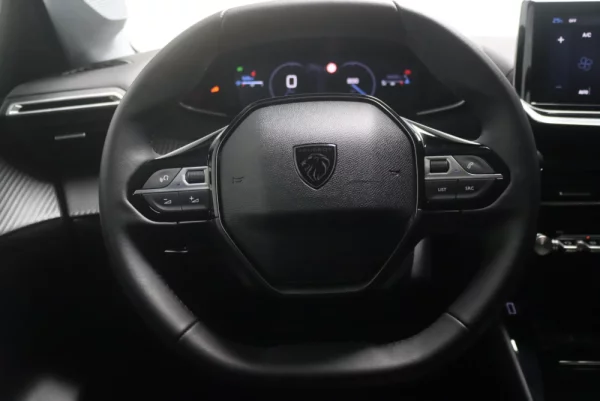 Peugeot 208 1.2 PureTech Allure 10