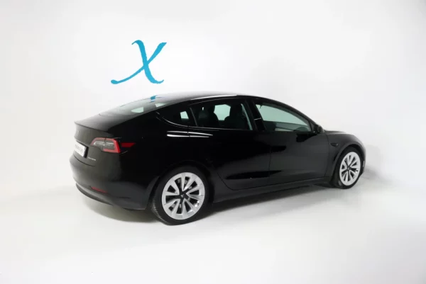 Tesla Model 3 Long Range AWD Dual Motor 4