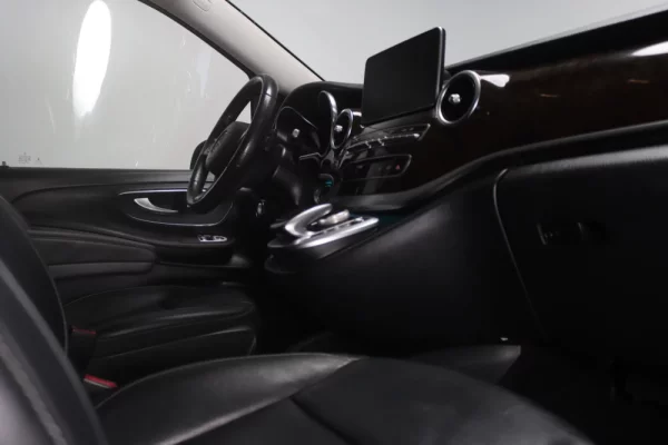 Mercedes-Benz V 250 BlueTEC 11