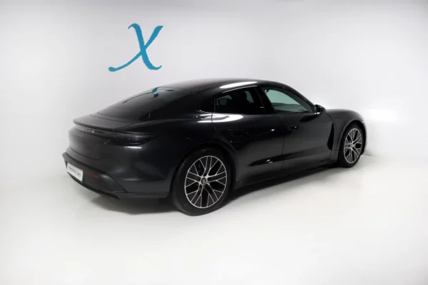 Porsche Taycan 4S 6