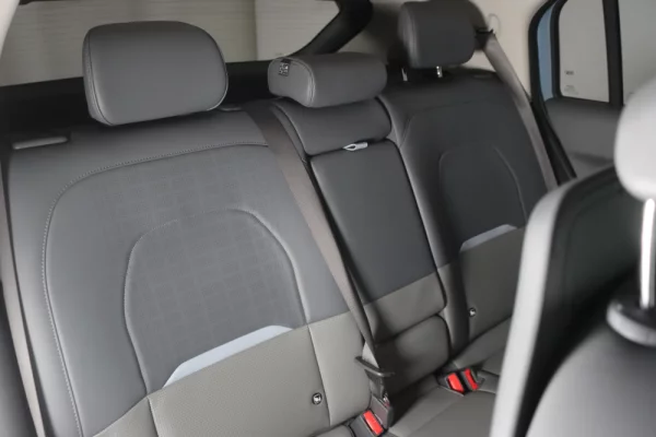 Kia EV3 81,4-kWh FWD Earth 12