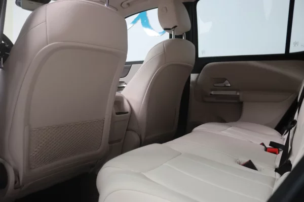 Mercedes-Benz EQB 300 4Matic 15
