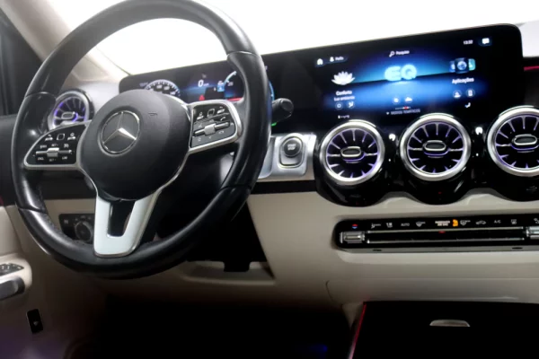 Mercedes-Benz EQB 300 4Matic 24