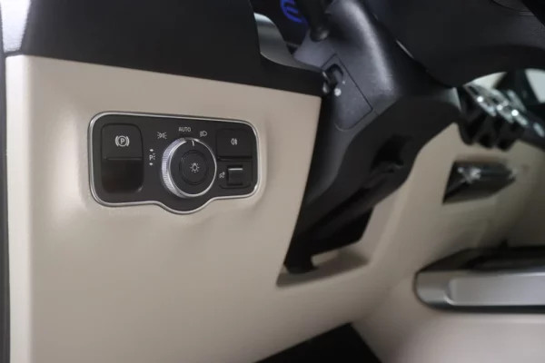 Mercedes-Benz EQB 300 4Matic 26