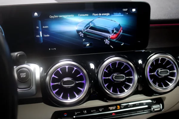 Mercedes-Benz EQB 300 4Matic 31