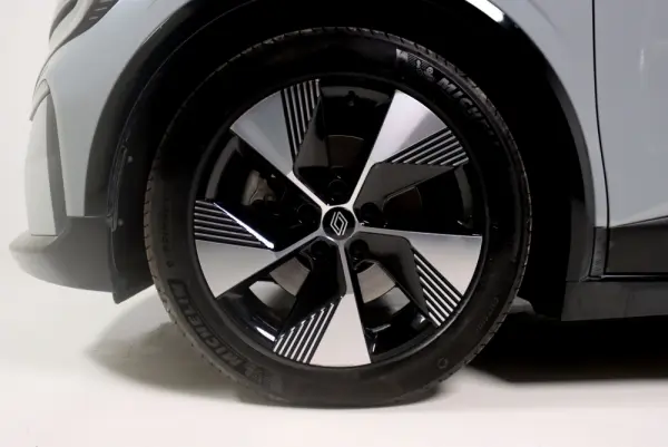 Renault Mégane E-Tech EV60 220hp optimum charge Equilibre 9