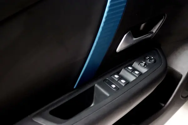 Citroen e-C4 50 kWh Shine 11