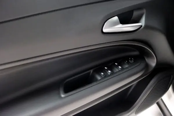 Jeep Avenger 54 kWh Altitude 14