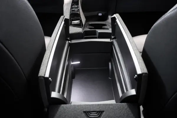 Peugeot E-3008 73 kWh Allure 13