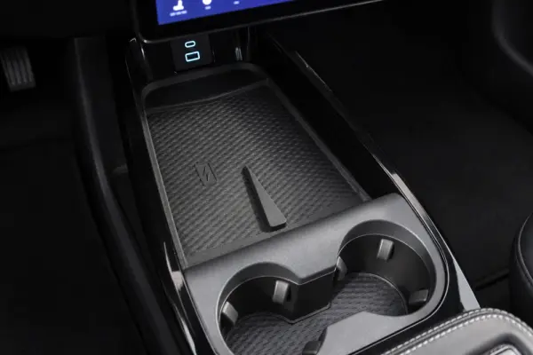Ford Mustang Mach-E 75.7 kWh Base 19
