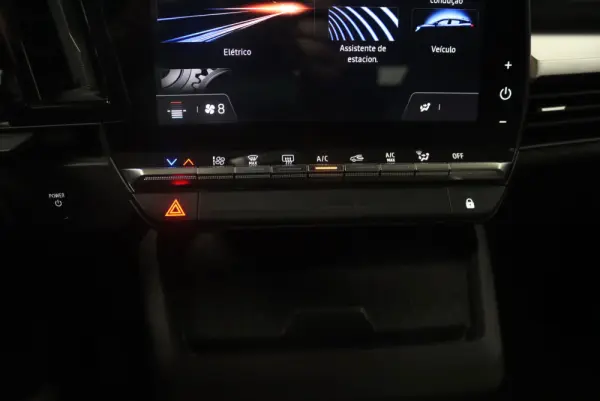 Renault Mégane E-Tech EV60 220hp optimum charge Equilibre 13