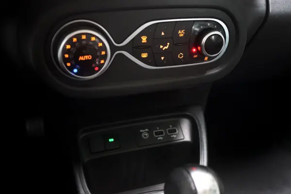 Renault Twingo E-Tech 27.5 kWh Evolution Autonomia Urbana 18