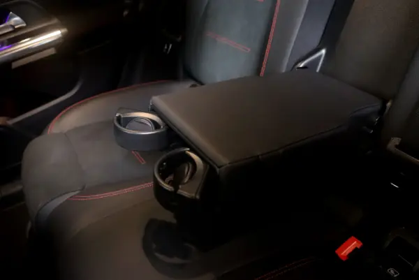 Mercedes-Benz EQA 250 AMG Line 15