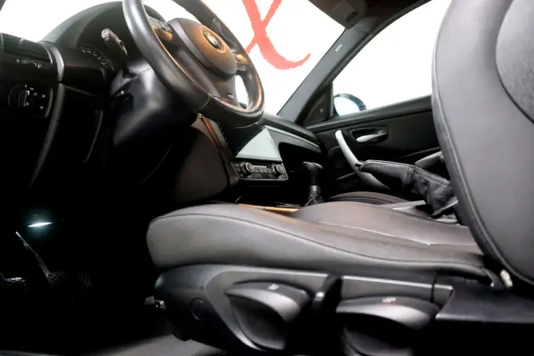 BMW 118 d M Sport 12
