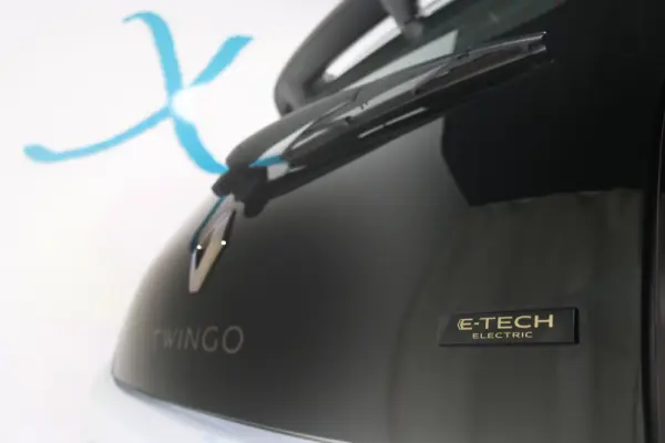 Renault Twingo E-Tech 27.5 kWh Evolution Autonomia Urbana 12