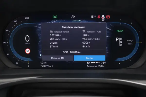 Volvo XC 40 Recharge Core 13