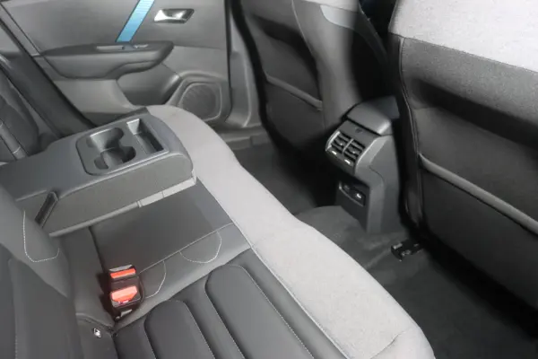 Citroen e-C4 X 50 kWh Shine 23