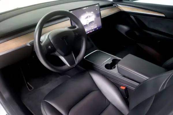 Tesla Model 3 Standard Range Plus RWD 12