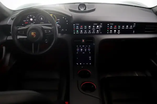 Porsche Taycan GTS 30