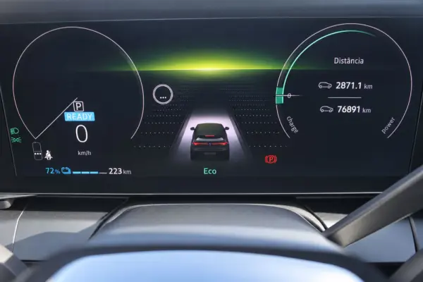 Renault Mégane E-Tech EV60 Techno Autonomia Conforto 18